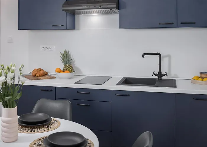 An - Rooftop Terrace In The Heart Of Daire Pula