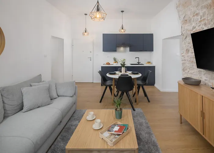 An - Rooftop Terrace In The Heart Of * Pula